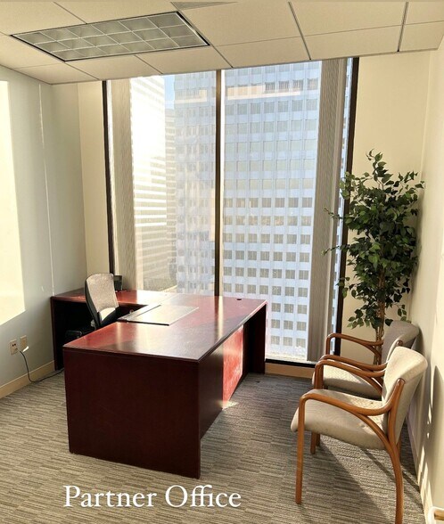 More Photos Of 1901 Avenue of the Stars, Los Angeles Office For Lease