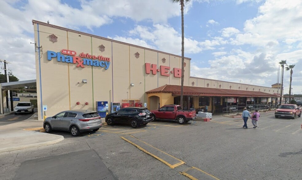 More Photos Of 803 Castroville Rd, San Antonio Unknown For Lease