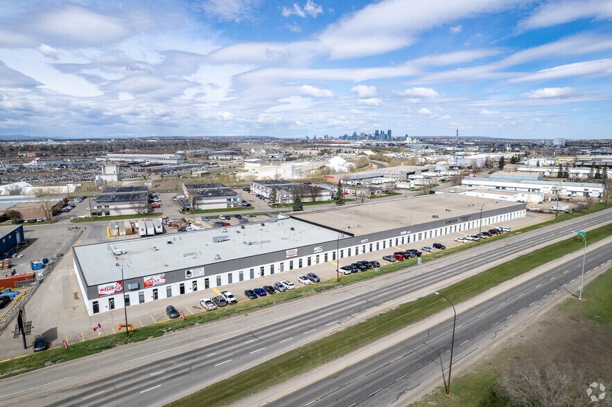 More Photos Of 7004-7042 30th St SE, Calgary Service For Lease