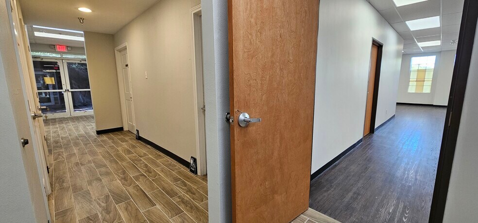 More Photos Of 3445 Highland Rd, Dallas Office For Sale