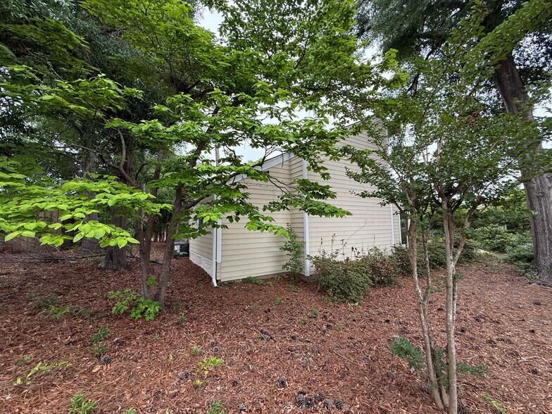 More Photos Of 1505 Medical Center Dr, Wilmington Medical For Sale