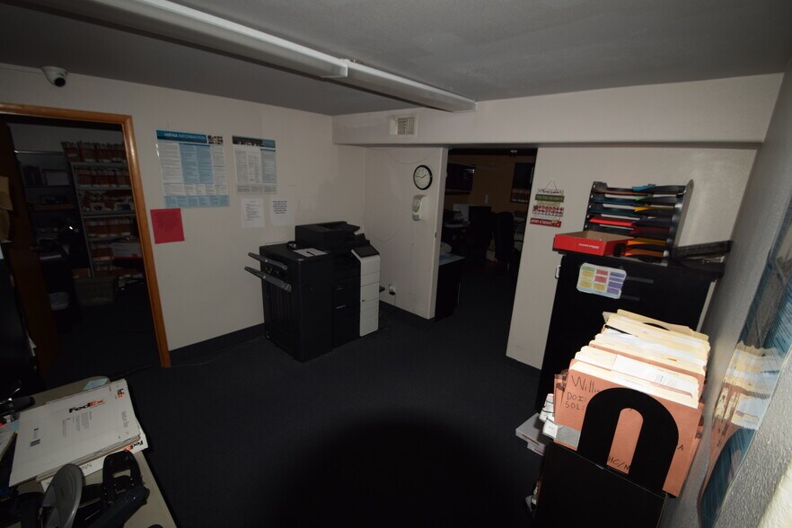 More Photos Of 320 S Jones Blvd, Las Vegas Office For Sale