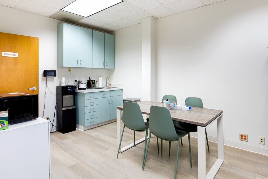 More Photos Of 2031 W Alameda Ave, Burbank Medical For Lease