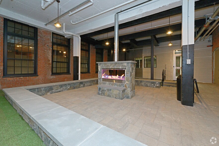 More Photos Of 12 Eagle St, Providence Apartments For Lease