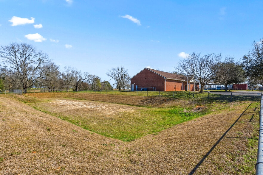 More Photos Of 2828 Harvest Rd, Jay Religious Facility For Sale