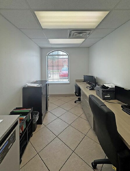 More Photos Of 9947 N MacArthur Blvd, Irving Medical For Sale