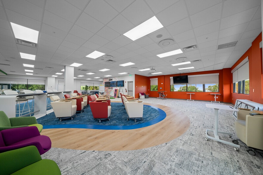 More Photos Of 1930 SW 38th Ave, Ocala Office For Lease