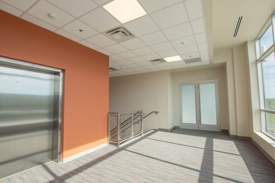 More Photos Of 100 Keystone Ave, Pittston Storefront Retail Office For Lease