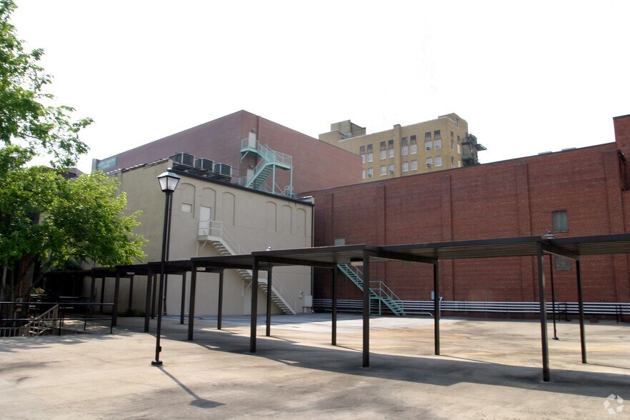 More Photos Of 142 S Main St, High Point Storefront For Sale