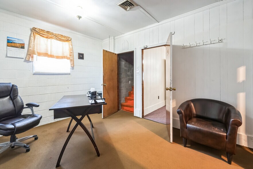 More Photos Of 1040 US-13, Windsor Religious Facility For Sale