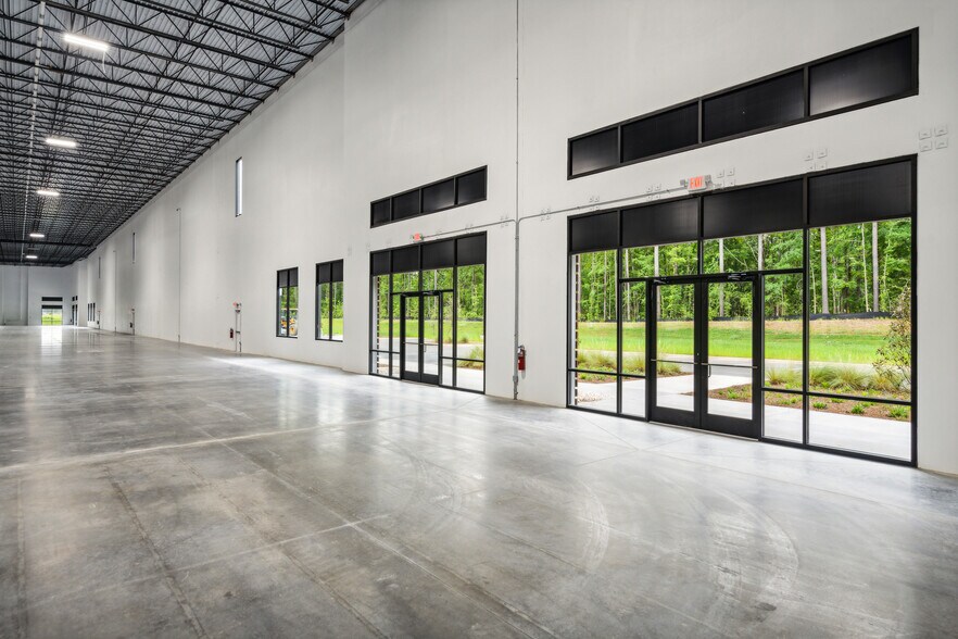 More Photos Of 420 Strathmore Rd, Summerville Unknown For Lease