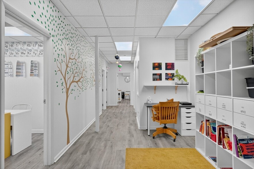 More Photos Of 515-527 Route 22, Pawling Loft Creative Space For Sale
