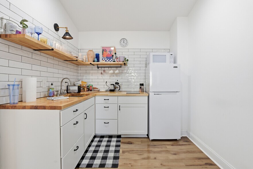 More Photos Of 521 W 37th St, Savannah Multifamily For Sale