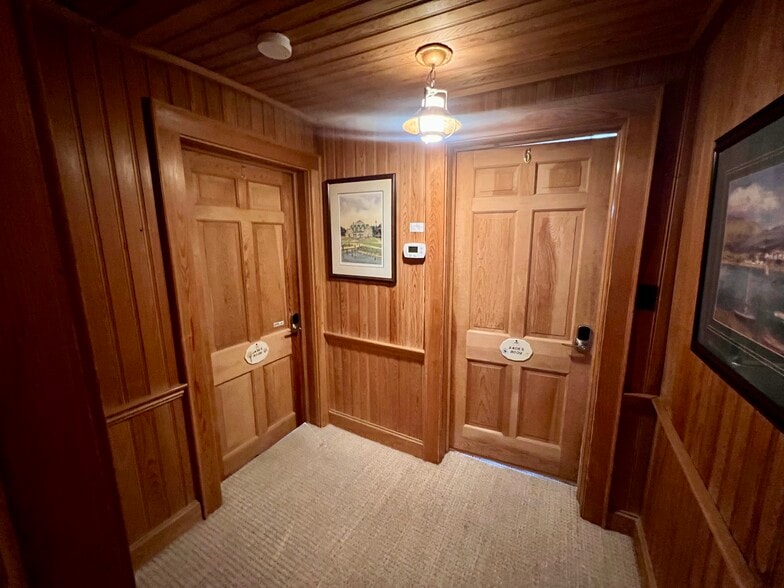 More Photos Of 155 Silver Lake Dr, Ocracoke Hospitality For Sale