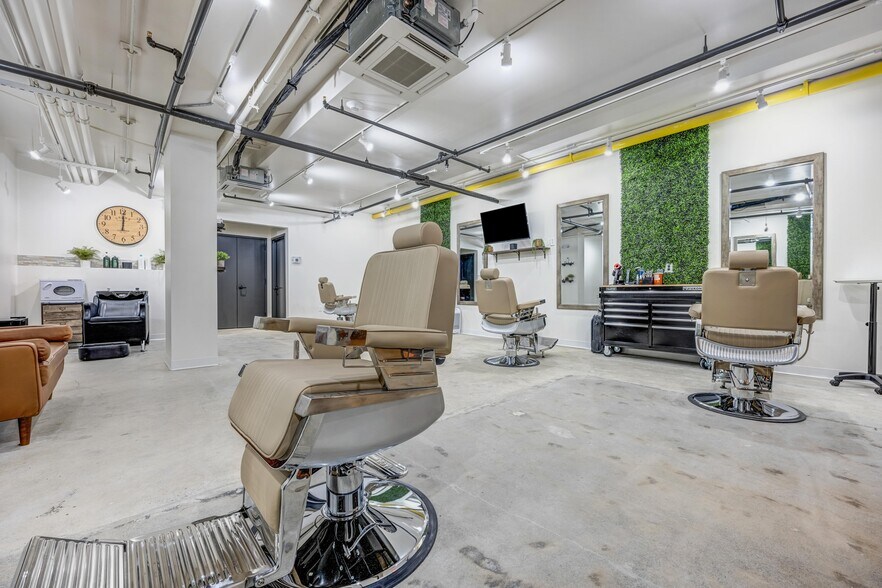 More Photos Of 57 Cannon St, Poughkeepsie Apartments For Lease