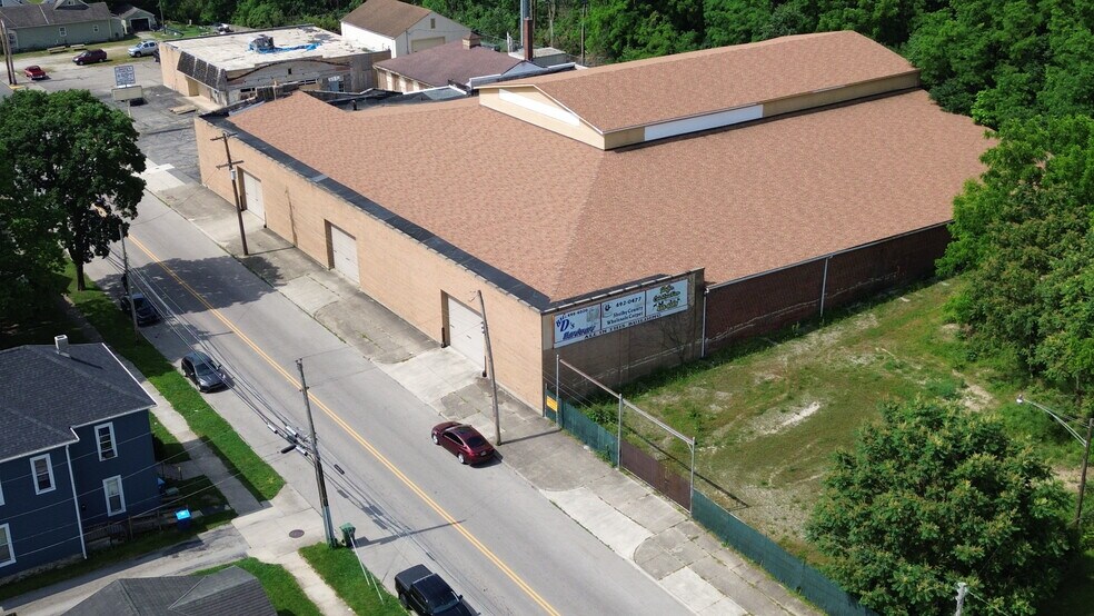 More Photos Of 221 S Walnut Ave, Sidney Warehouse For Sale