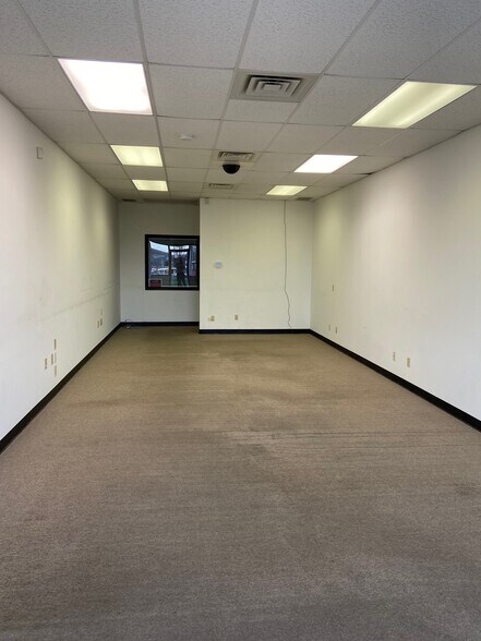 More Photos Of 2180-2192 White St, York General Retail For Lease