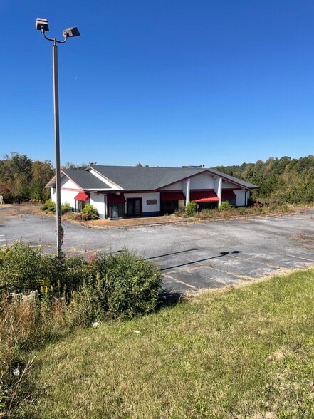 More Photos Of 3352 15th Avenue Blvd SE, Conover Restaurant For Sale