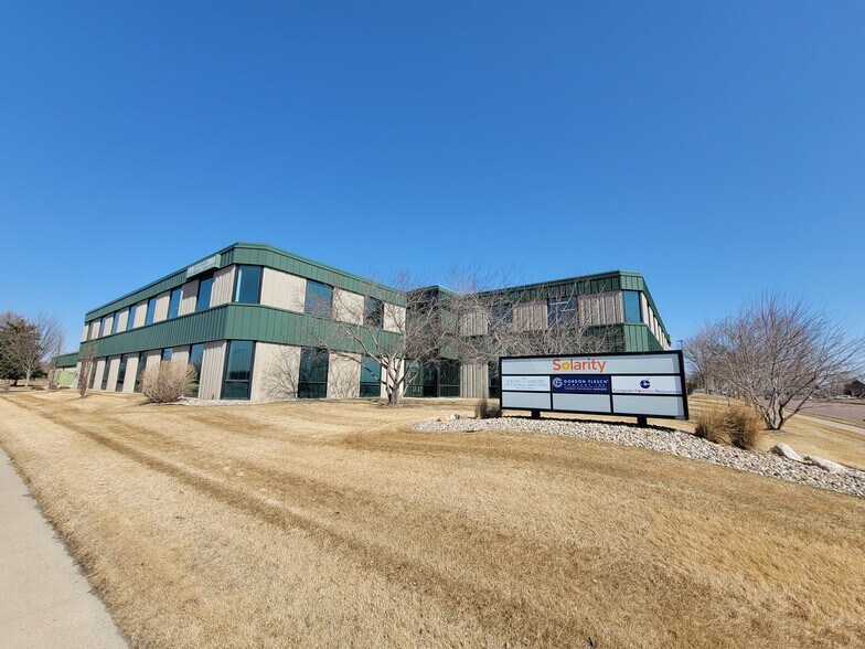 More Photos Of 2600 W 49th St, Sioux Falls Office For Lease