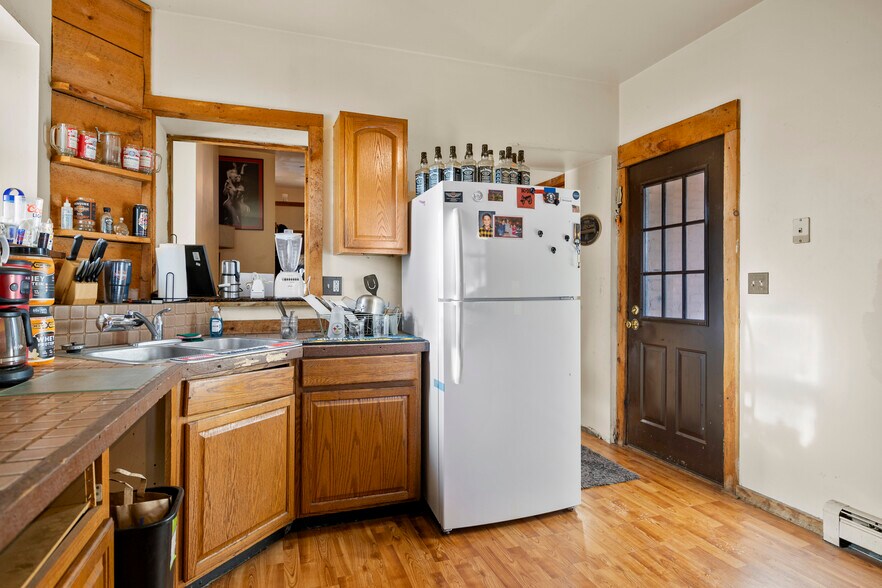 More Photos Of 403-409 N Pearl St, Albany Warehouse For Sale