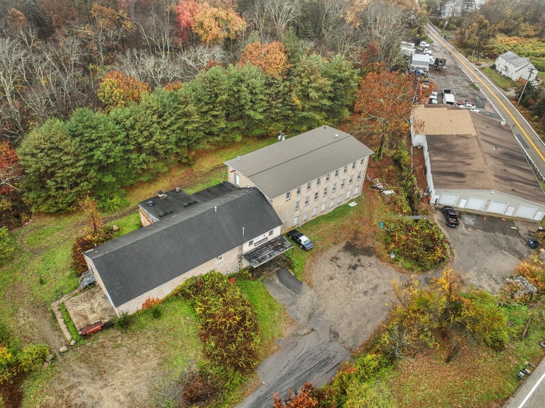 More Photos Of 45 Old Flat River, Coventry Manufacturing For Sale