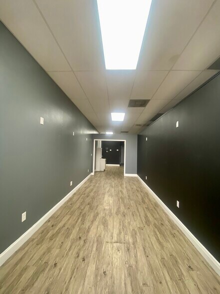 More Photos Of 4007-4025 Pontchartrain Dr, Slidell Storefront Retail Office For Lease