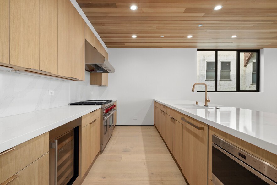 More Photos Of 609 Broadway St, Venice Apartments For Sale