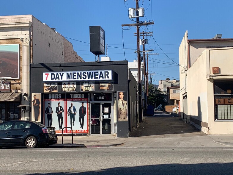 Primary Photo Of 11517 Santa Monica Blvd, Los Angeles Storefront For Sale