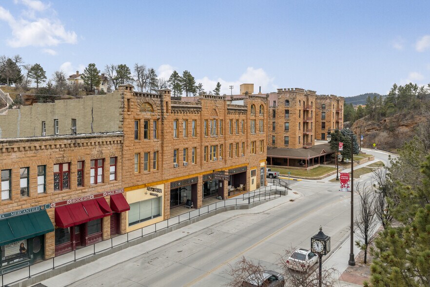 More Photos Of 603 N River St, Hot Springs Hotel For Sale