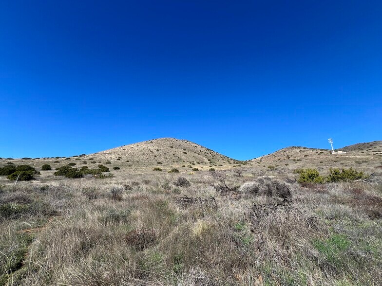 More Photos Of VIC VALLEYSAGE TUTHIL, Agua Dulce Land For Sale