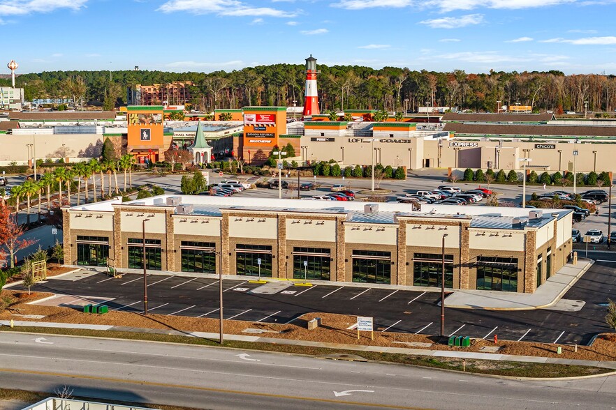 Primary Photo Of 220 Tanger Outlets Blvd, Pooler Storefront For Lease