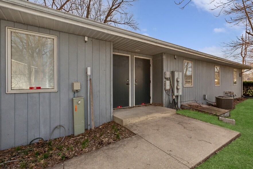 More Photos Of 1200 S Woodland Ave, Michigan City Office For Sale