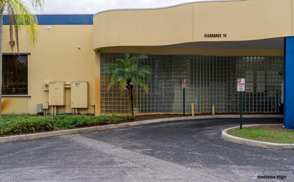 More Photos Of ,  Office For Sale