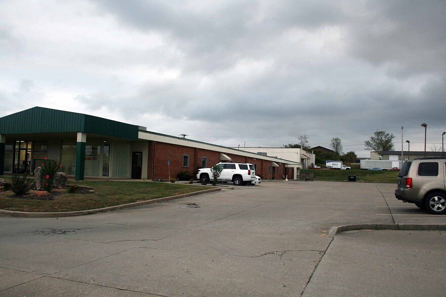 760 S Kingshighway, Cape Girardeau, MO 63703 Office For Lease