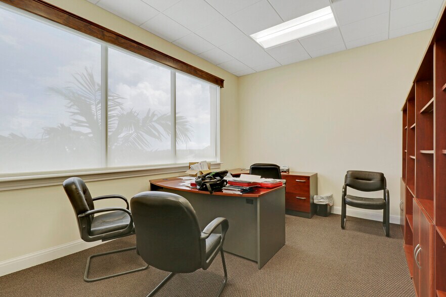 More Photos Of 6751 N Federal Hwy, Boca Raton Office For Sale