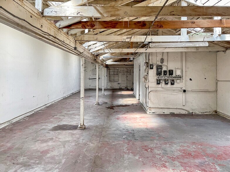 More Photos Of 9085 Las Tunas Dr, Temple City Storefront Retail Office For Lease