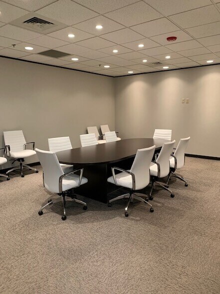 More Photos Of 5190 Neil Rd, Reno Office For Lease