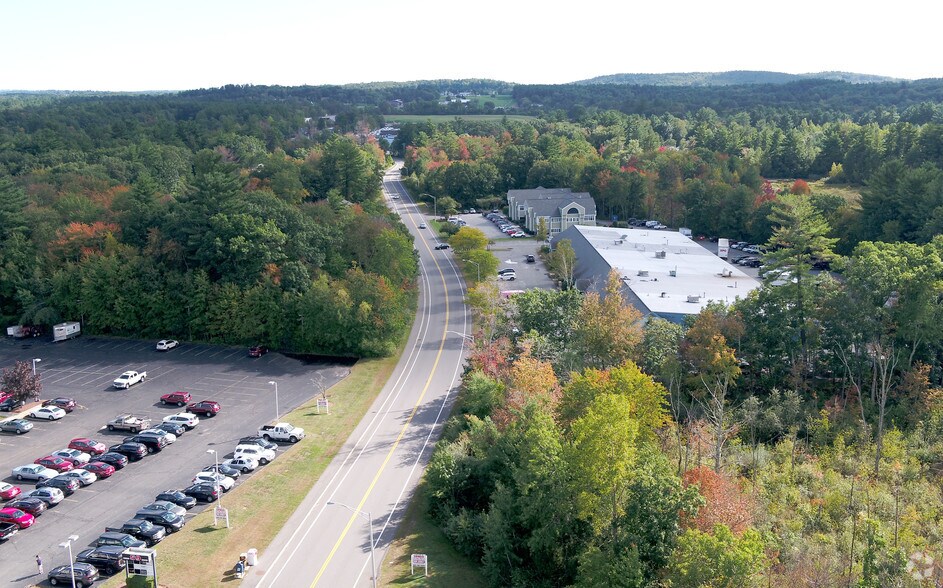 More Photos Of 52-56 Stiles Rd, Salem Medical For Lease