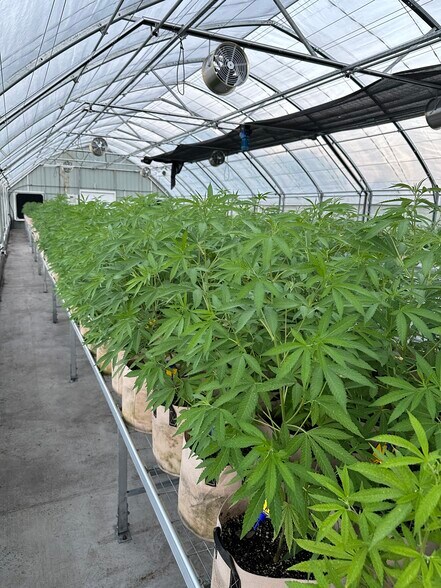 More Photos Of 947 N Buffington Rd, Sallisaw Warehouse For Sale