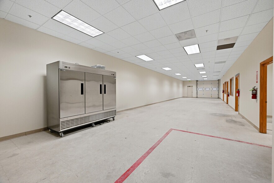 More Photos Of 2130-2162 Ringwood Ave, San Jose Showroom For Sale