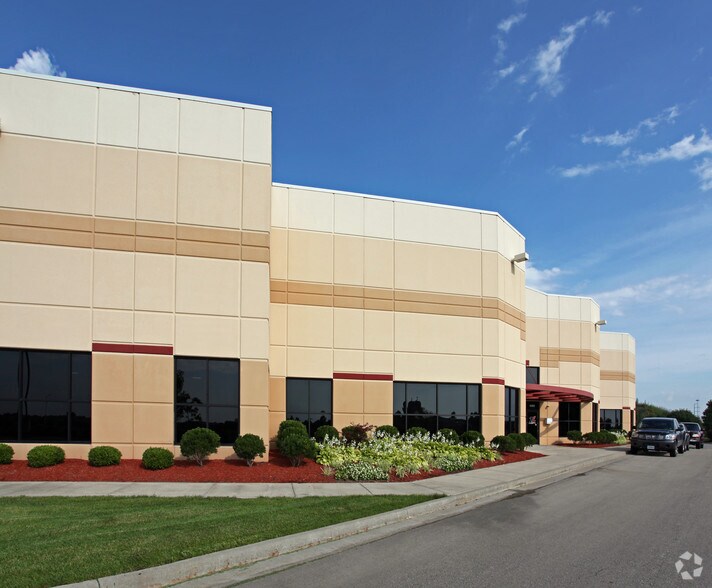 More Photos Of 10902-10918 Strang Line Rd, Lenexa Light Manufacturing For Lease