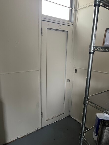 More Photos Of 207 N Temple Ave, Starke Auto Repair For Sale