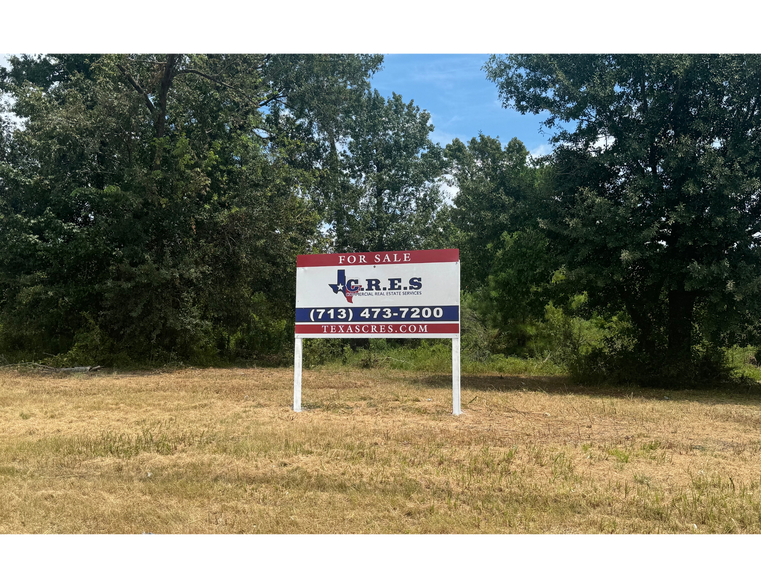 More Photos Of Highland Cross Dr. & E Gatewick Dr @ Back, Houston Land For Sale