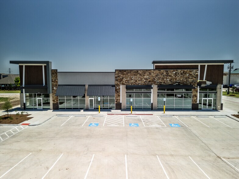 Primary Photo Of 7300 Blue Mound Rd, Fort Worth General Retail For Lease