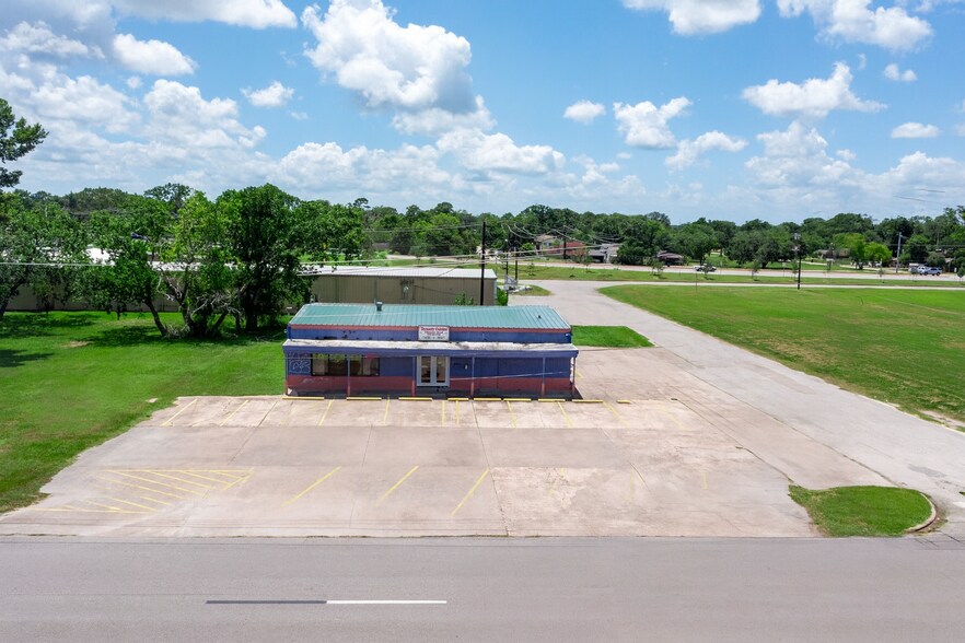 Primary Photo Of 500 S Velasco St, Angleton Restaurant For Sale