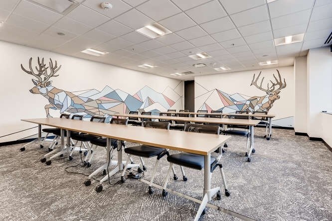 More Photos Of 3131 S Vaughn Way, Aurora Unknown For Lease