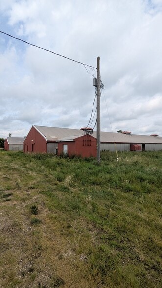 Primary Photo Of 62748 MN-7, Hutchinson Industrial For Sale