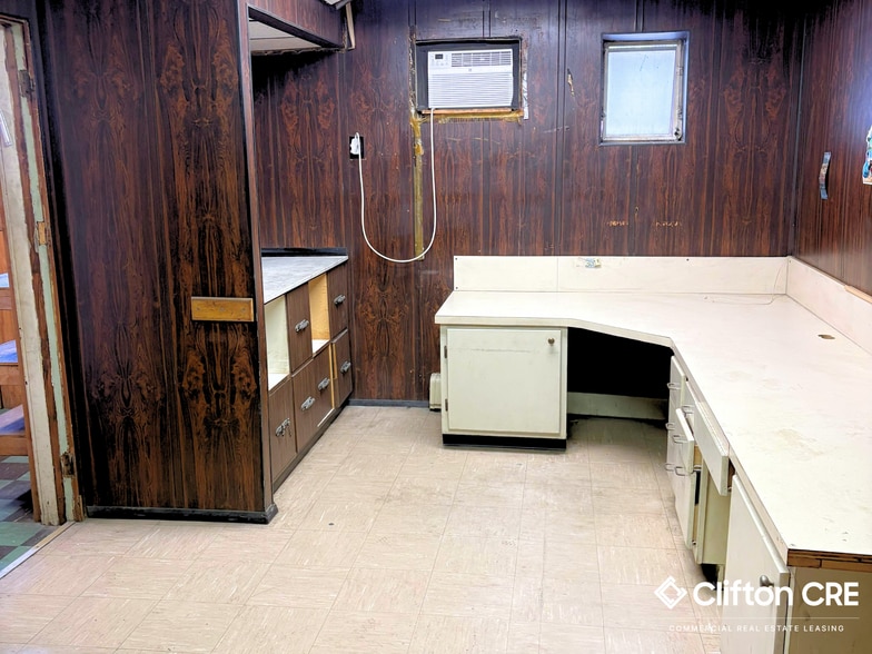 More Photos Of 491 21st St, Irvington Warehouse For Sale