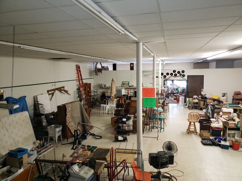 More Photos Of 5617 Grand Ave, Duluth Storefront For Sale