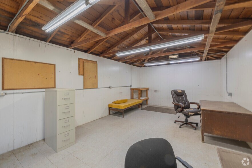 More Photos Of 2301 Napa Vallejo Hwy, Napa Land For Lease